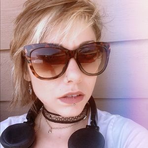 Meet your Posher, Kara